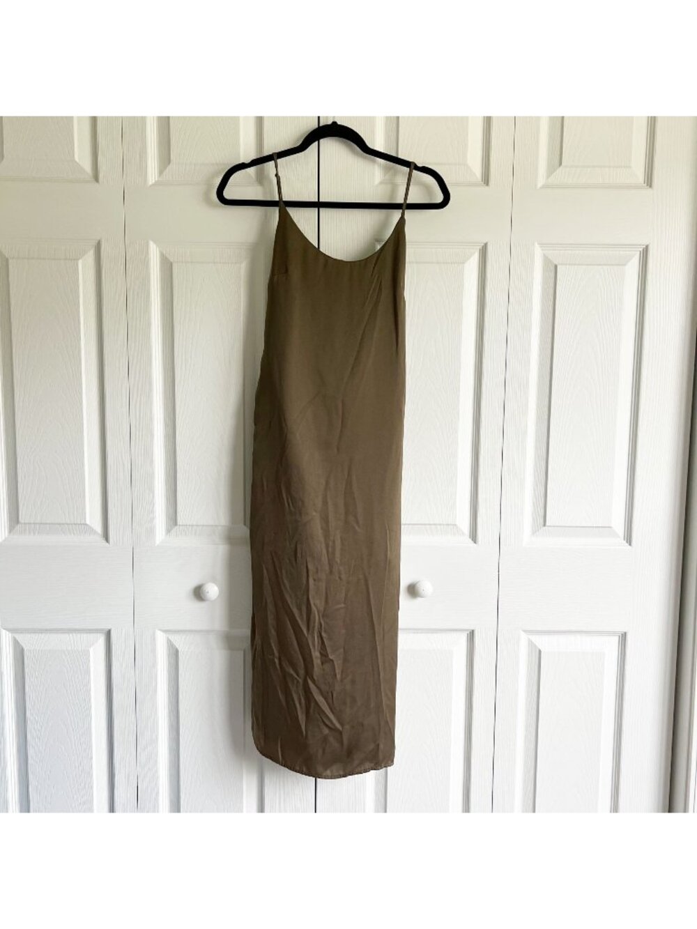 leRumi Kinsey Green Satin Sleeveless Slip Midi Dress Women's Size Medium M